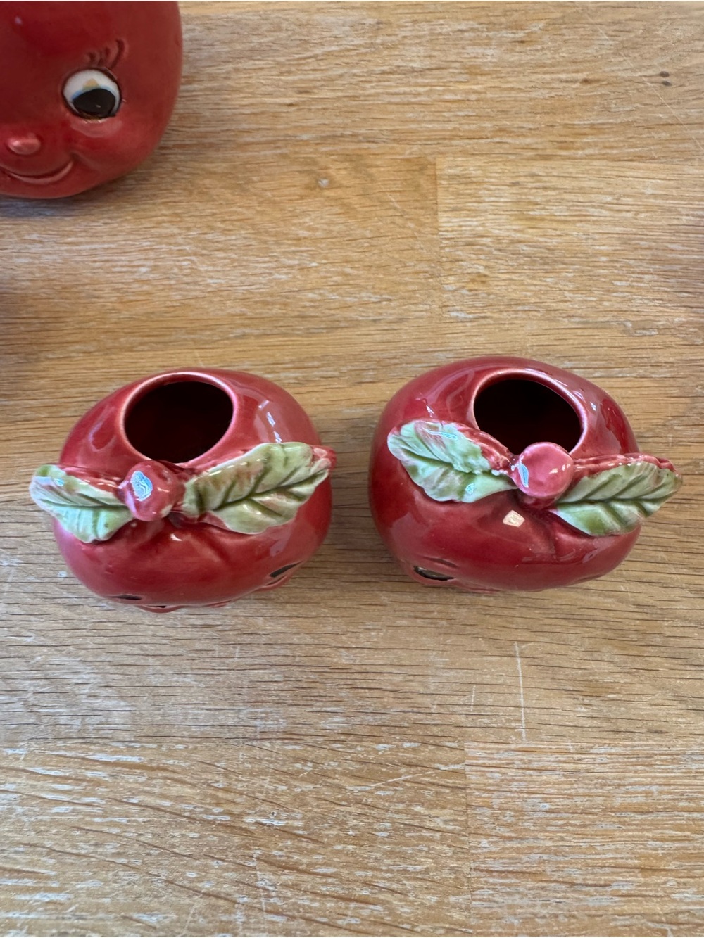 🍎✨ Vintage Enesco Anthropomorphic Apple Kitchen Set | 8pc - Picture 13 of 16